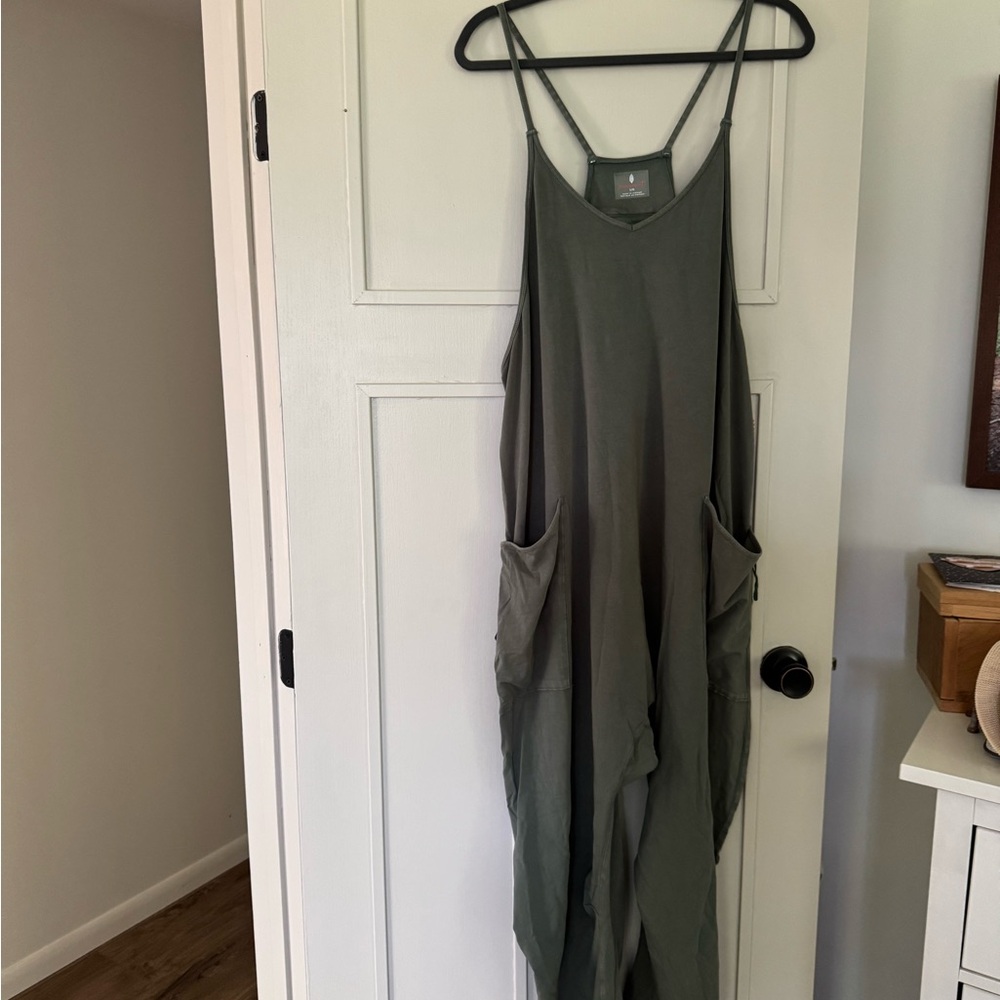 FREE PEOPLE hottie hot jumper NWT